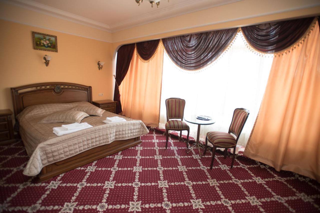 Altin Palace Comrat Exterior foto