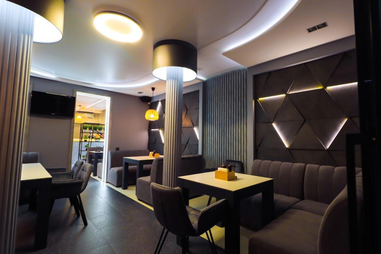 Altin Palace Comrat Exterior foto
